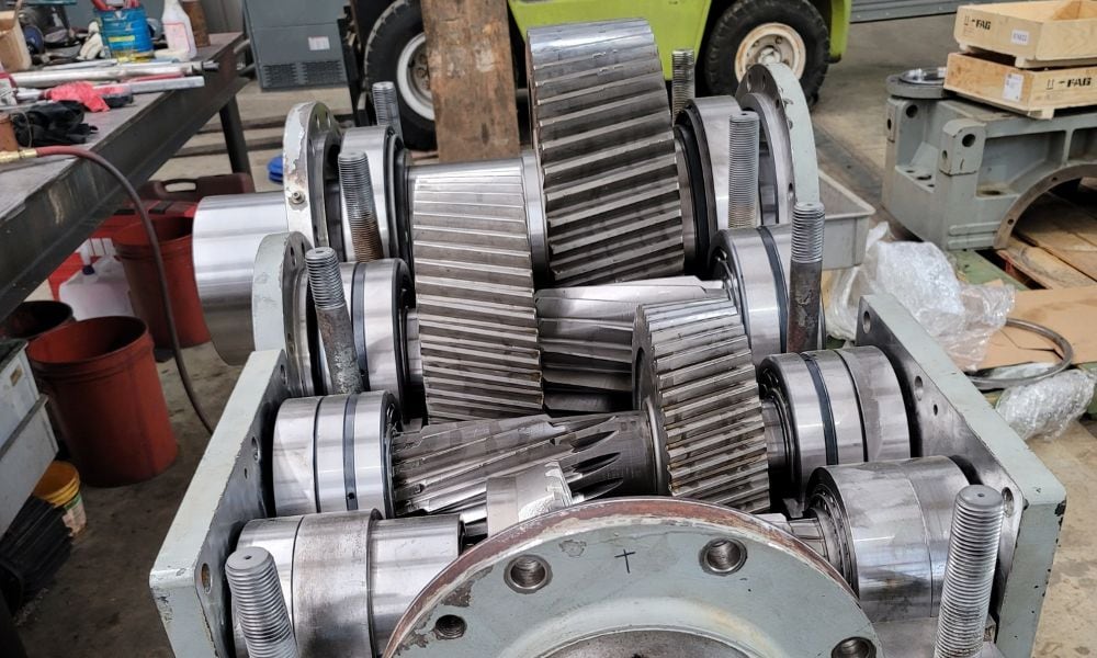 Quick Guide to the Common Causes of Gearbox Failure