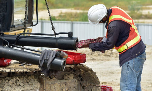 Warning Signs a Hydraulic Cylinder Needs Repair